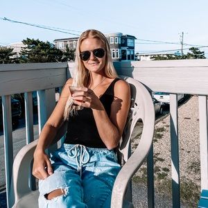 Meet your Posher, Julie